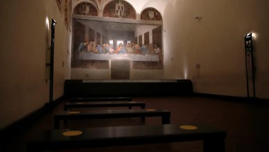 Tourists stopped from seeing The Last Supper, while Olympic VIPs including Vance visit Tourists stopped from seeing The Last Supper, while Olympic VIPs including Vance visit