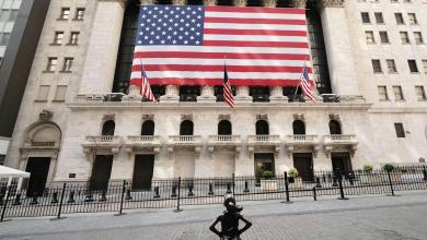 Dow, S&P 500, Nasdaq climb in bounce back from Friday sell-off Dow, S&P 500, Nasdaq climb in bounce back from Friday sell-off