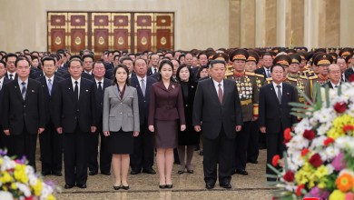 Kim’s daughter visits family mausoleum, promoting her potential status as heir in North Korea Kim’s daughter visits family mausoleum, promoting her potential status as heir in North Korea