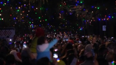 Altadena’s Christmas Tree Lane set to light up again 11 months after Eaton Fire Altadena’s Christmas Tree Lane set to light up again 11 months after Eaton Fire