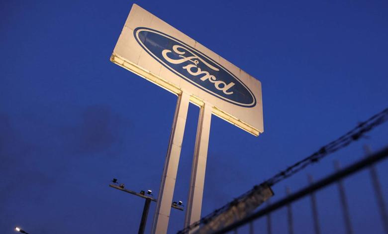 Ford cuts production of 5 models after aluminum plant fire: WSJ Ford cuts production of 5 models after aluminum plant fire: WSJ