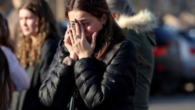 Shooting at Rhode Island youth hockey game leaves 3 dead, including shooter, and 3 more wounded Shooting at Rhode Island youth hockey game leaves 3 dead, including shooter, and 3 more wounded