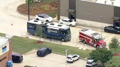 2 dead, 3 injured in shootings at Texas shopping center, apartment: Police 2 dead, 3 injured in shootings at Texas shopping center, apartment: Police