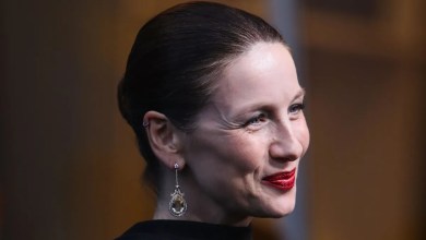 Anger after Outlander star Balfe dubs Shotts ‘an armpit’ Anger after Outlander star Balfe dubs Shotts ‘an armpit’