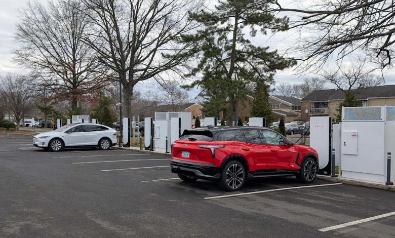 High-Power Fast Charging Is The Leading Cause Of EV Battery Degradation: Report High-Power Fast Charging Is The Leading Cause Of EV Battery Degradation: Report