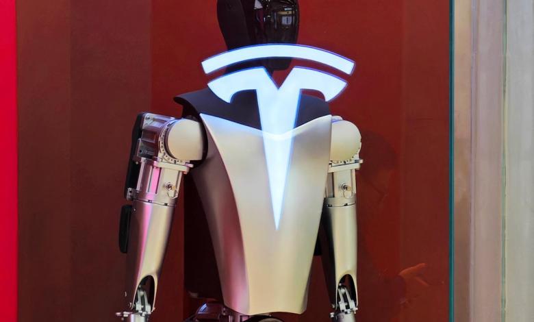 Elon Musk’s pay package is a clear signal that Tesla is done being just a car company Elon Musk’s pay package is a clear signal that Tesla is done being just a car company