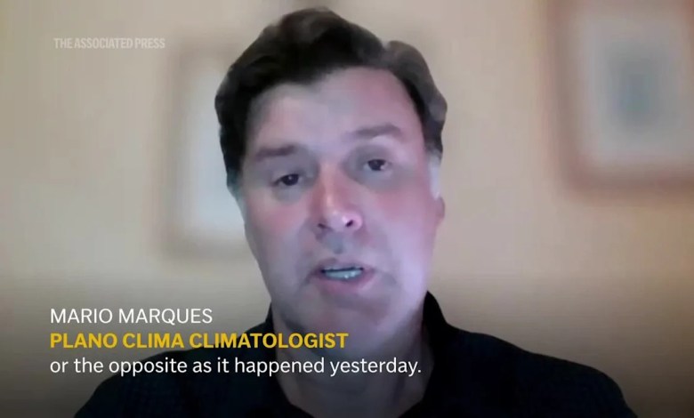 Rare cloud amazes beachgoers and weather experts in Portugal Rare cloud amazes beachgoers and weather experts in Portugal