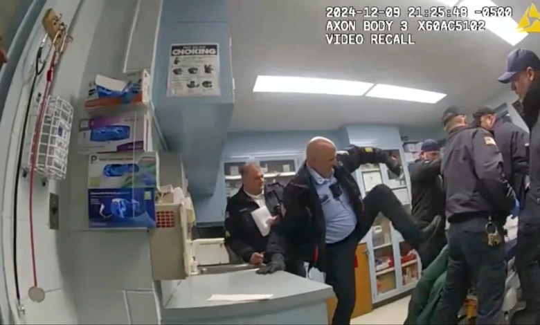 4 guards sentenced in brutal beating death of an incarcerated Black man at New York prison 4 guards sentenced in brutal beating death of an incarcerated Black man at New York prison