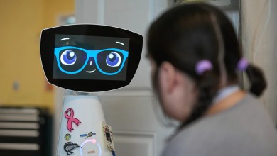 A robot programmed to act like a 7-year-old girl works to combat fear and loneliness in hospitals A robot programmed to act like a 7-year-old girl works to combat fear and loneliness in hospitals