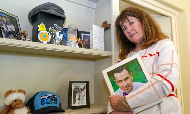 Weapons-grade chemical carfentanil surges as dangerous substitute for fentanyl Weapons-grade chemical carfentanil surges as dangerous substitute for fentanyl