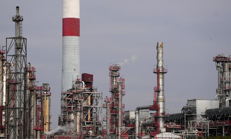 Hungary’s MOL to buy Serbia’s Russia-owned NIS oil company if US approves Hungary’s MOL to buy Serbia’s Russia-owned NIS oil company if US approves