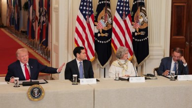 President Trump delivers new executive order attempting to regulate college sports President Trump delivers new executive order attempting to regulate college sports