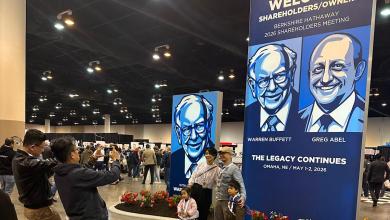Crowd shrinks as Berkshire Hathaway’s new CEO leads the annual meeting for the first time Saturday Crowd shrinks as Berkshire Hathaway’s new CEO leads the annual meeting for the first time Saturday