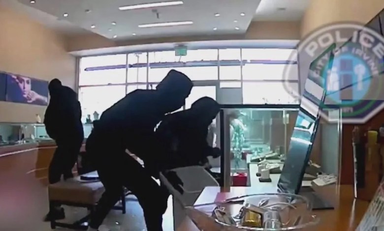 Newsom announces 29,000 arrests in sweeping crackdown on organized retail theft Newsom announces 29,000 arrests in sweeping crackdown on organized retail theft