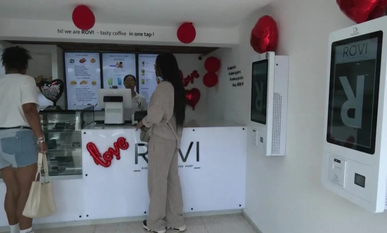 Cubans turn to solar power amid power outages and fuel shortages Cubans turn to solar power amid power outages and fuel shortages