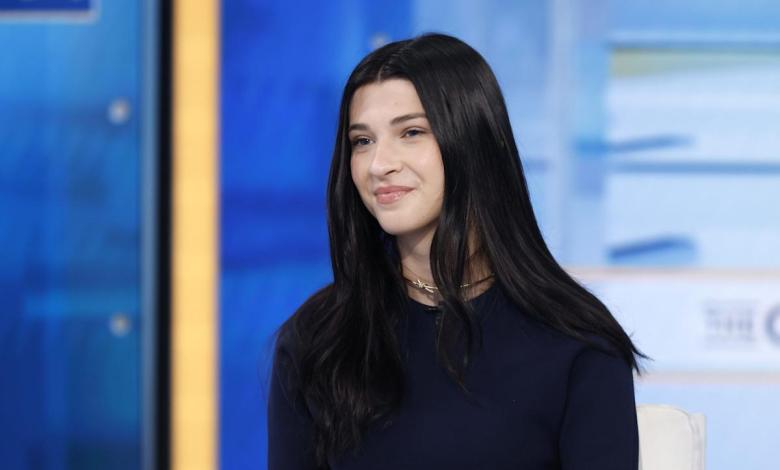 ‘I have a chip on my shoulder.’ Phoebe Gates wants her 5 million AI startup Phia to succeed with ‘no ties to my privilege or my last name’ ‘I have a chip on my shoulder.’ Phoebe Gates wants her 5 million AI startup Phia to succeed with ‘no ties to my privilege or my last name’