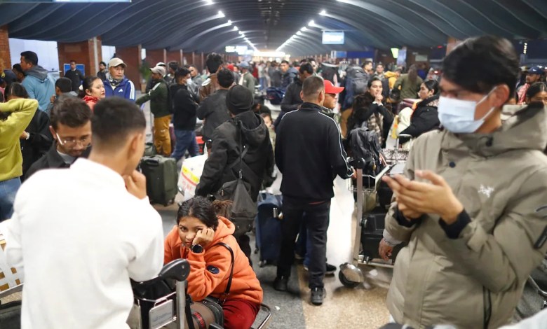 Photos show chaos at airports as passengers are left stranded due to canceled flights Photos show chaos at airports as passengers are left stranded due to canceled flights