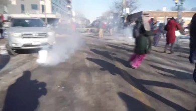 Federal agents deploy tear gas at crowd gathered at scene of deadly shooting in Minneapolis Federal agents deploy tear gas at crowd gathered at scene of deadly shooting in Minneapolis