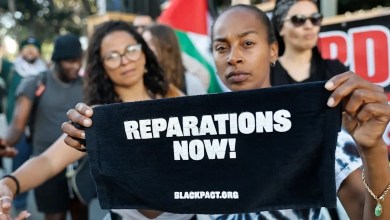 Chicago reparations advocates say federal gov morally owes ‘7 quadrillion dollars’ in slave labor Chicago reparations advocates say federal gov morally owes ‘7 quadrillion dollars’ in slave labor