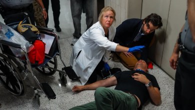 Federal agents grab and shove journalists outside NYC immigration court, sending one to hospital Federal agents grab and shove journalists outside NYC immigration court, sending one to hospital