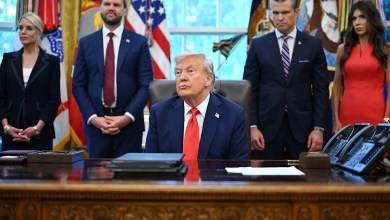 Donald Trump Kicks His Own Staffer Out of Oval Office After Phone Noise Interrupts His Speech: 'Get Out of the Room' Donald Trump Kicks His Own Staffer Out of Oval Office After Phone Noise Interrupts His Speech: 'Get Out of the Room'