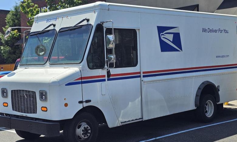 USPS solicits retailers to reserve last-mile delivery capacity USPS solicits retailers to reserve last-mile delivery capacity