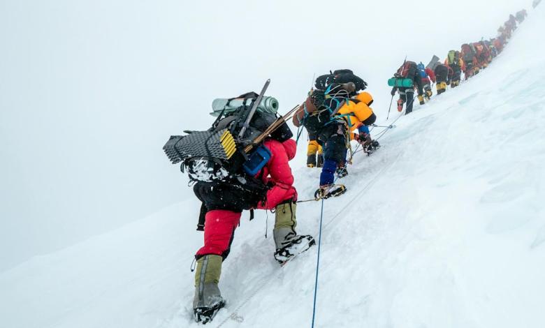 These Other Majestic Peaks In Nepal Are Free To Climb (For Now) These Other Majestic Peaks In Nepal Are Free To Climb (For Now)