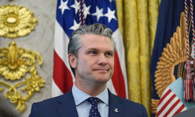 At Pentagon Christian service, Hegseth prays for violence ‘against those who deserve no mercy’ At Pentagon Christian service, Hegseth prays for violence ‘against those who deserve no mercy’