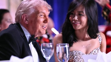 CBS journalist Weijia Jiang gets props for poise under pressure after press dinner shooting CBS journalist Weijia Jiang gets props for poise under pressure after press dinner shooting