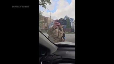 Illinois lawmaker's chief of staff records interaction with immigration officials in Chicago Illinois lawmaker's chief of staff records interaction with immigration officials in Chicago