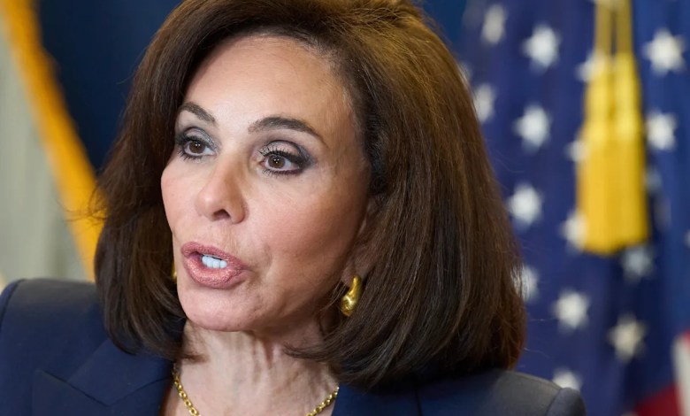 US attorney will no longer bring felony charges against people for carrying rifles or shotguns in DC US attorney will no longer bring felony charges against people for carrying rifles or shotguns in DC