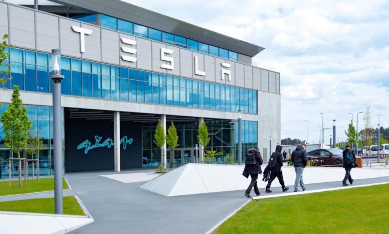 Tesla suffers major setback as key employee joins mass exodus: ‘Leaving the sinking ship’ Tesla suffers major setback as key employee joins mass exodus: ‘Leaving the sinking ship’