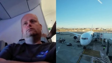 Man becomes first to circumnavigate world on plane in economy class Man becomes first to circumnavigate world on plane in economy class