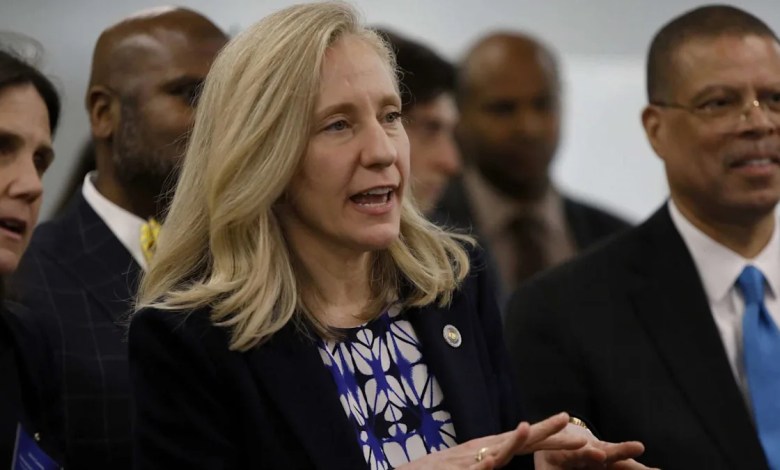 Virginia’s New ‘Assault Firearm’ Ban Is Plainly Unconstitutional, a Federal Lawsuit Argues Virginia’s New ‘Assault Firearm’ Ban Is Plainly Unconstitutional, a Federal Lawsuit Argues