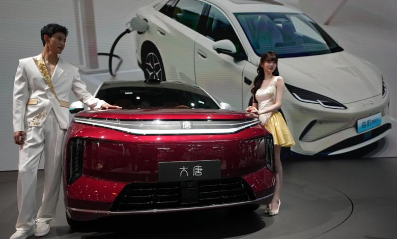China’s passenger car exports surge nearly 85% in April as domestic sales slump China’s passenger car exports surge nearly 85% in April as domestic sales slump