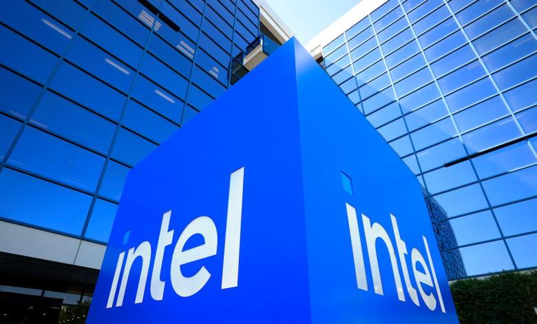 Intel stock jumps as Q3 earnings beat expectations, AI drives chip demand Intel stock jumps as Q3 earnings beat expectations, AI drives chip demand