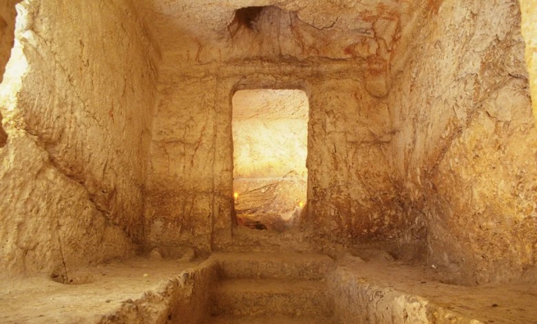 Archaeologists Found a 5,000-Year-Old Tomb That May Be a Gateway to a Prehistoric Kingdom Archaeologists Found a 5,000-Year-Old Tomb That May Be a Gateway to a Prehistoric Kingdom
