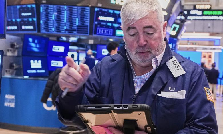 Stock market today: Dow, S&P 500, Nasdaq sink as tech stocks get pummeled Stock market today: Dow, S&P 500, Nasdaq sink as tech stocks get pummeled