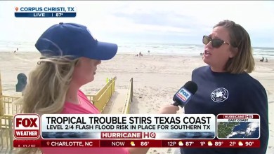 Invest 98L to soak south Texas with heavy rain and potential flooding into the weekend Invest 98L to soak south Texas with heavy rain and potential flooding into the weekend