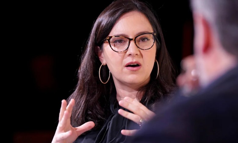 ‘60 Minutes’ Report Yanked by Bari Weiss Leaks Online After It Was Accidentally Streamed on Canadian TV App ‘60 Minutes’ Report Yanked by Bari Weiss Leaks Online After It Was Accidentally Streamed on Canadian TV App