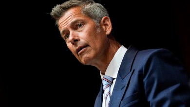 Transportation Secretary says government shutdown adds stress on air traffic controllers Transportation Secretary says government shutdown adds stress on air traffic controllers