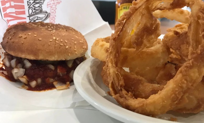 This Johnnie’s location in Oklahoma City is closing its doors after 40+ years of operation This Johnnie’s location in Oklahoma City is closing its doors after 40+ years of operation