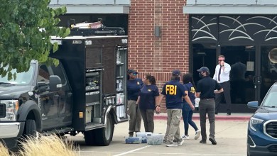 2 killed and 3 injured in shootings near a shopping mall north of Dallas, police say 2 killed and 3 injured in shootings near a shopping mall north of Dallas, police say