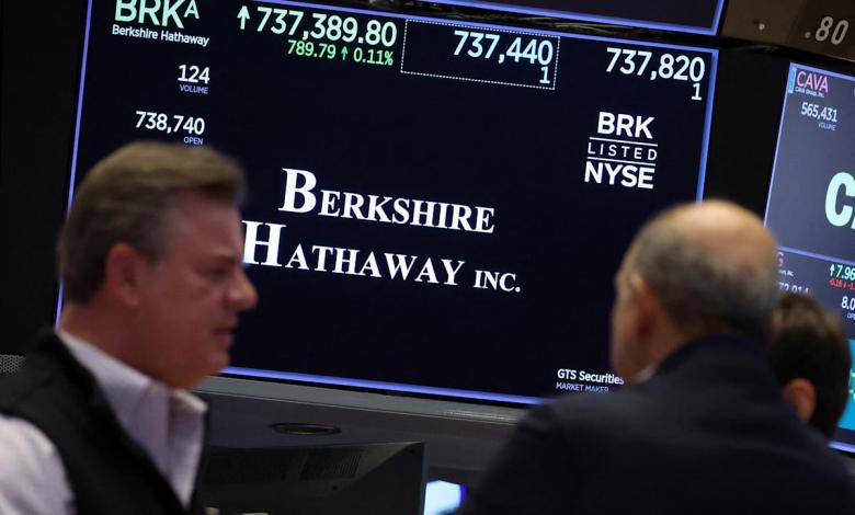 Berkshire Hathaway stock picker Todd Combs departs to lead new strategic investment group at JPMorgan Berkshire Hathaway stock picker Todd Combs departs to lead new strategic investment group at JPMorgan