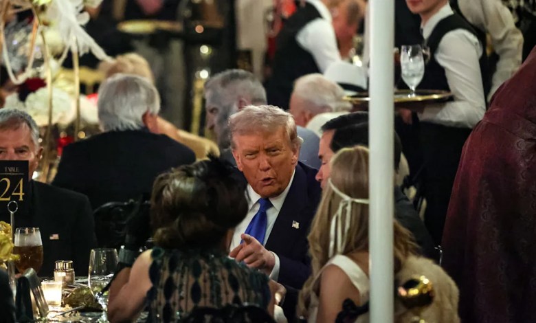Mar-a-Lago Guests Spill Tacky Details of Trump’s Gatsby Bash Mar-a-Lago Guests Spill Tacky Details of Trump’s Gatsby Bash