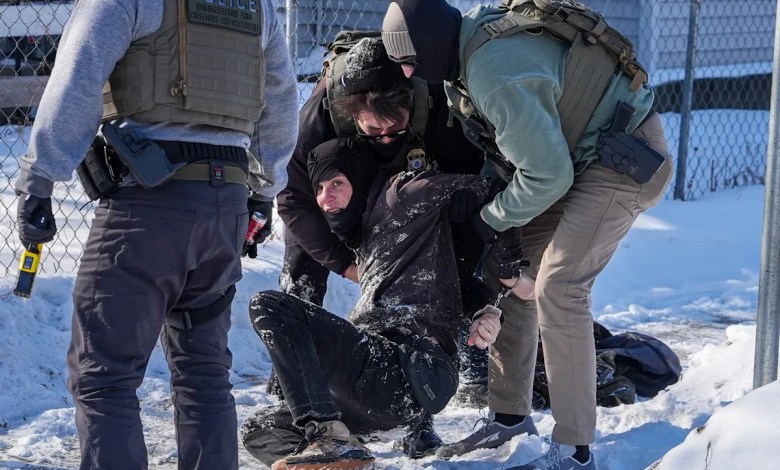 Government lawyer yanked from immigration detail in Minnesota after telling judge ‘this job sucks’ Government lawyer yanked from immigration detail in Minnesota after telling judge ‘this job sucks’