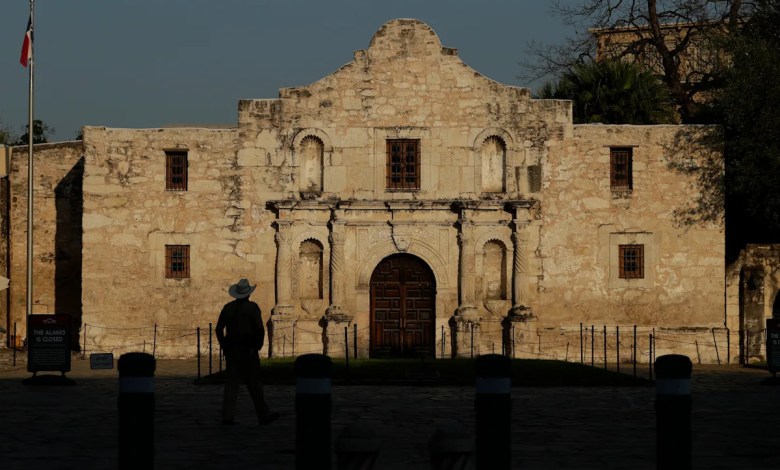 The CEO of the Alamo’s historic site has resigned after a top Texas Republican criticized her The CEO of the Alamo’s historic site has resigned after a top Texas Republican criticized her