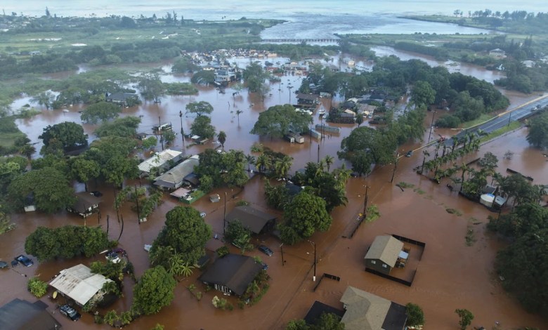 Over 4,000 told to evacuate flooding in Hawaii as officials warn 120-year-old dam could fail Over 4,000 told to evacuate flooding in Hawaii as officials warn 120-year-old dam could fail