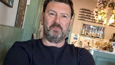 Dad Dies in Crash After Playing Golf with Friends. Wife Says His Dog Has Been ‘Waiting by the Window’ Ever Since Dad Dies in Crash After Playing Golf with Friends. Wife Says His Dog Has Been ‘Waiting by the Window’ Ever Since