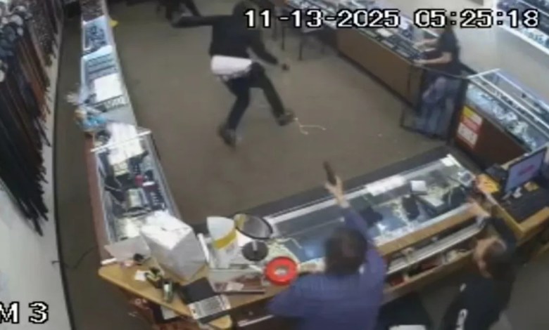 Madera jewelry store owner opens fire on group of masked robbers Madera jewelry store owner opens fire on group of masked robbers